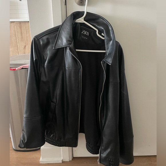 Zara Jackets & Blazers - Zara Black Faux Leather Bomber Jacket
